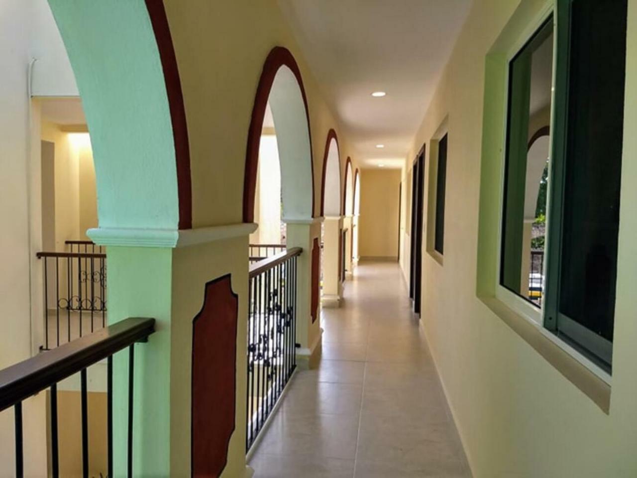 Hotel Catedral Valladolid  Bagian luar foto